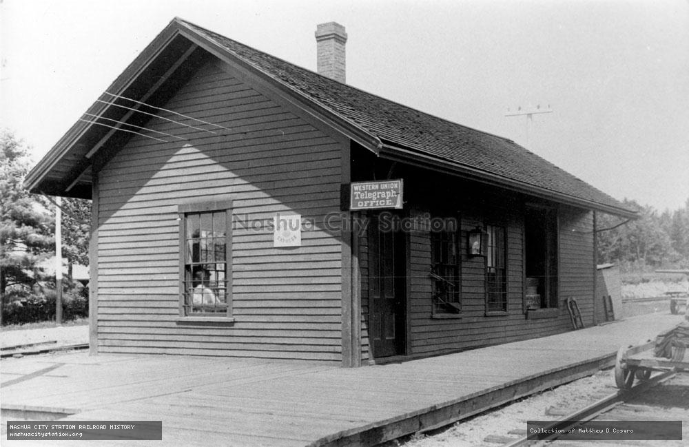 Postcard: East Sumner, Maine station